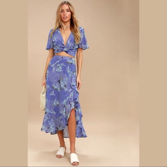 ✨HP✨Views Periwinkle Blue Floral Print Maxi Skirt✨ - Picture 3 of 8